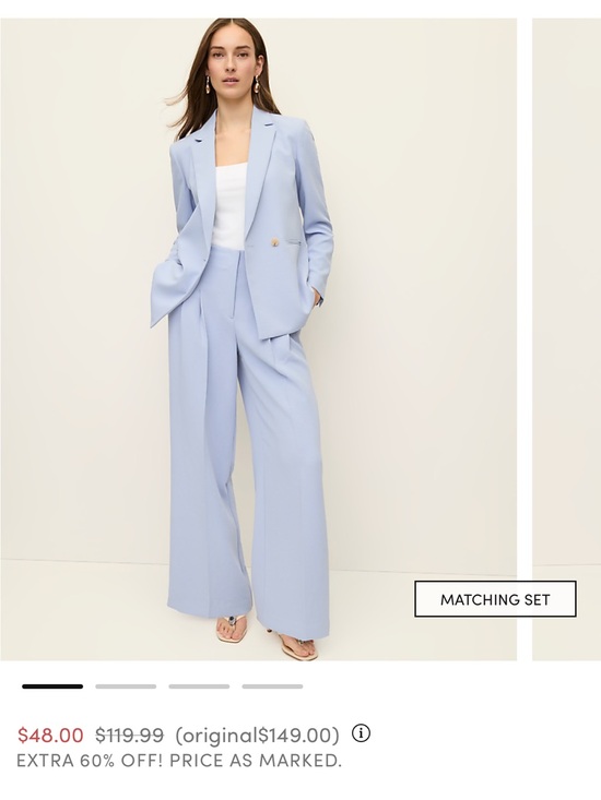 Ann Taylor Pants - Ann Taylor The Pleated Wide-Leg Pant in Textured Crepe